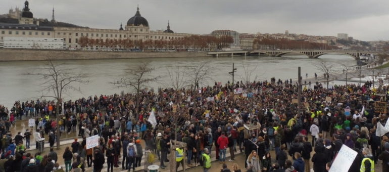 Marche Pour Le Climat à Lyon Timide Convergence Avec Les