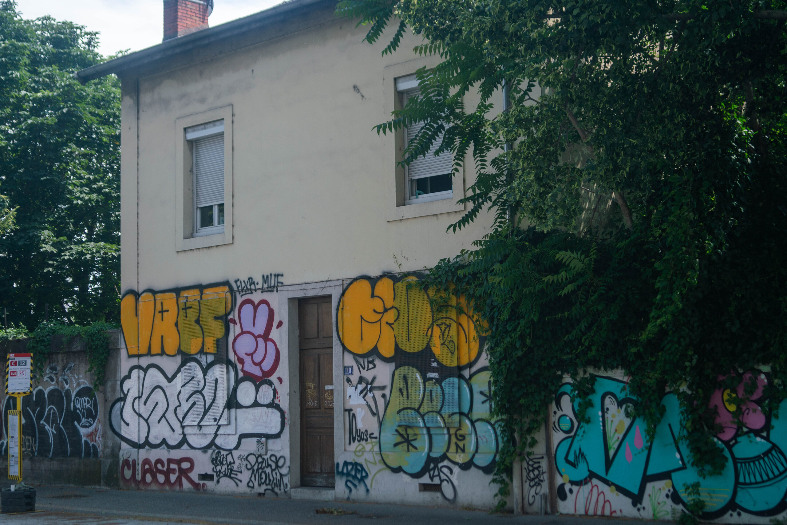 Des squatteurs vivent encore dans cette maison à Lyon