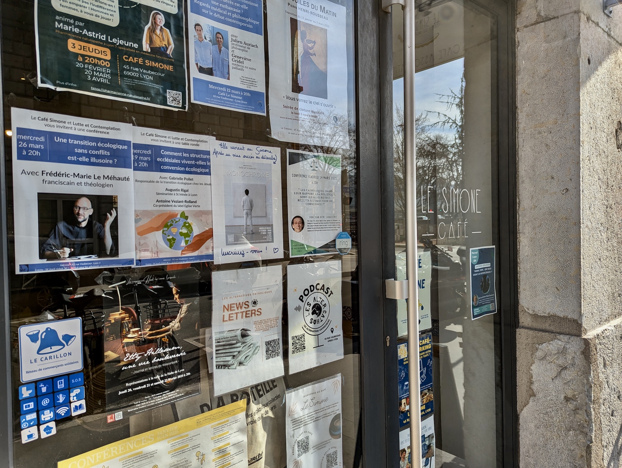 La devanture du café culturel Le Simone, dans le 2e arrondissement de Lyon. ©PL/Rue89Lyon